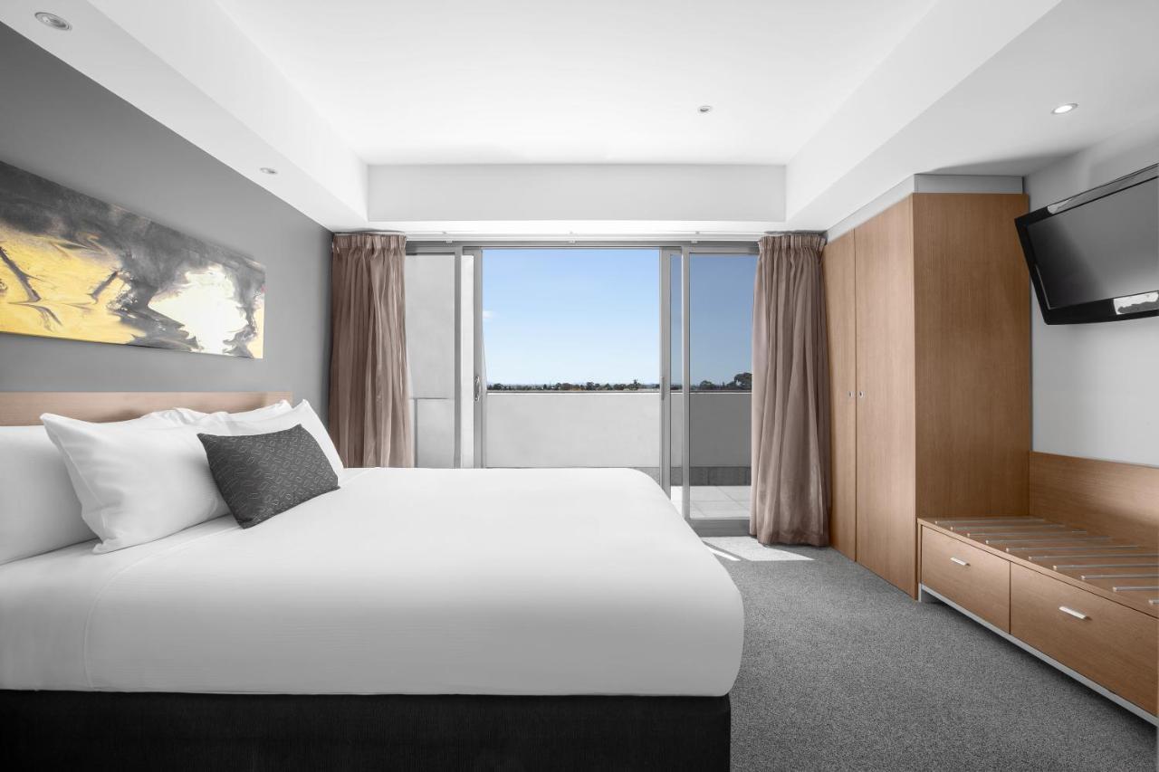 Mantra Melbourne Airport Hotell Exteriör bild