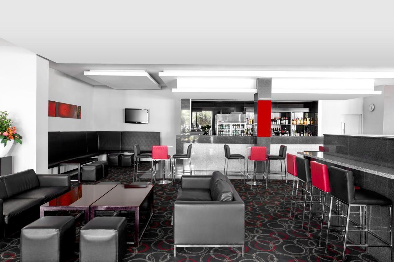 Mantra Melbourne Airport Hotell Exteriör bild
