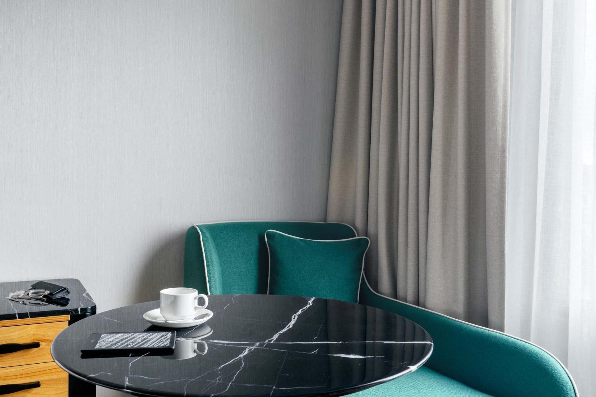 Mantra Melbourne Airport Hotell Exteriör bild